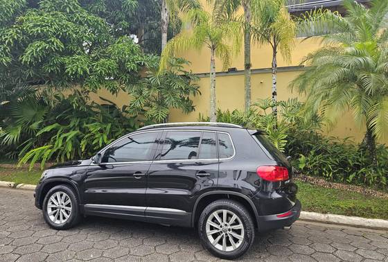 VOLKSWAGEN TIGUAN 2.0 TSI 16V TURBO GASOLINA 4P TIPTRONIC VOLKSWAGEN TIGUAN 2.0 TSI 16V TURBO GASOLINA 4P TIPTRONIC